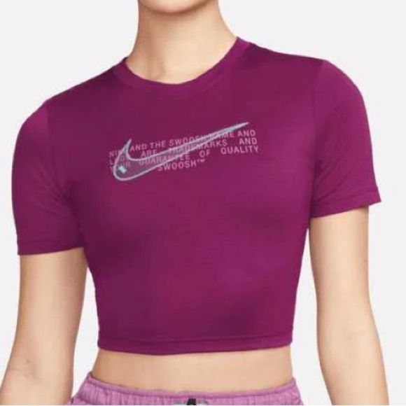 Women’s Nike sportswear Bordeaux cropped graphic shirt slim fit XL - Picture 1 of 6
